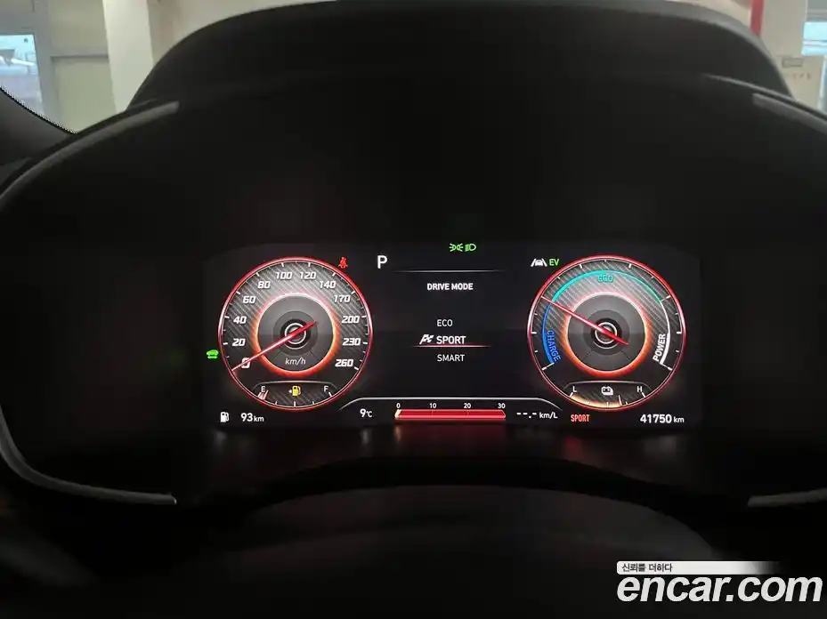 Hyundai Santa Fe 2022 1.6 Автомат в Москве № 331508, фото 8