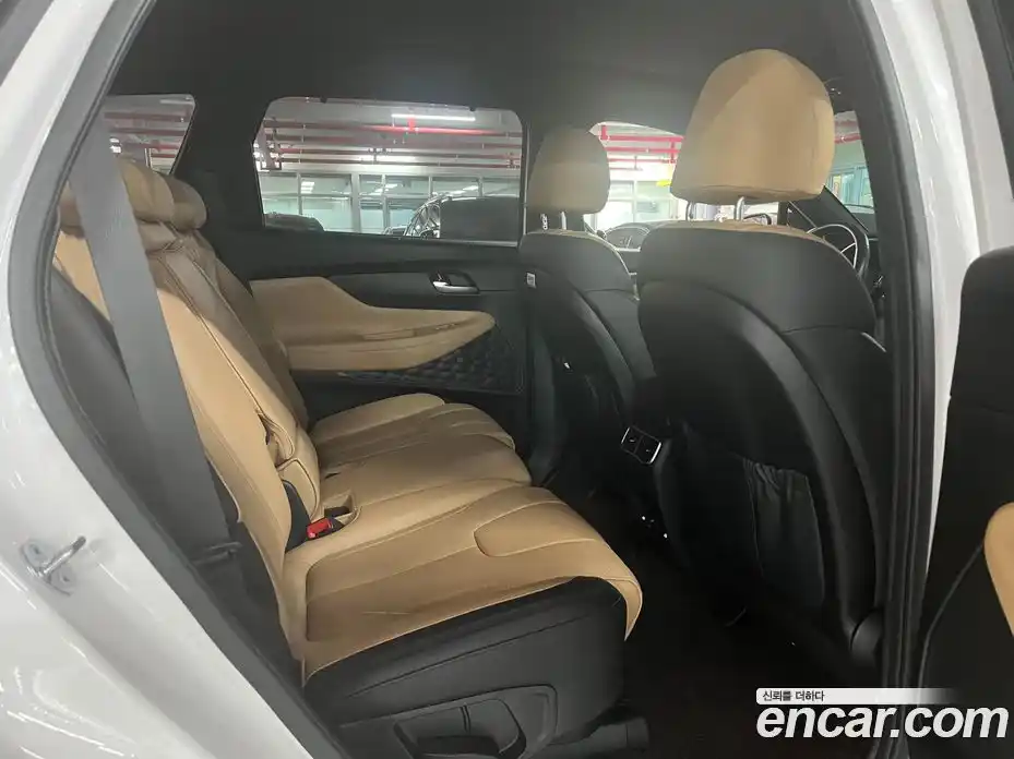 Hyundai Santa Fe 2022 1.6 Автомат в Москве № 331508, фото 10