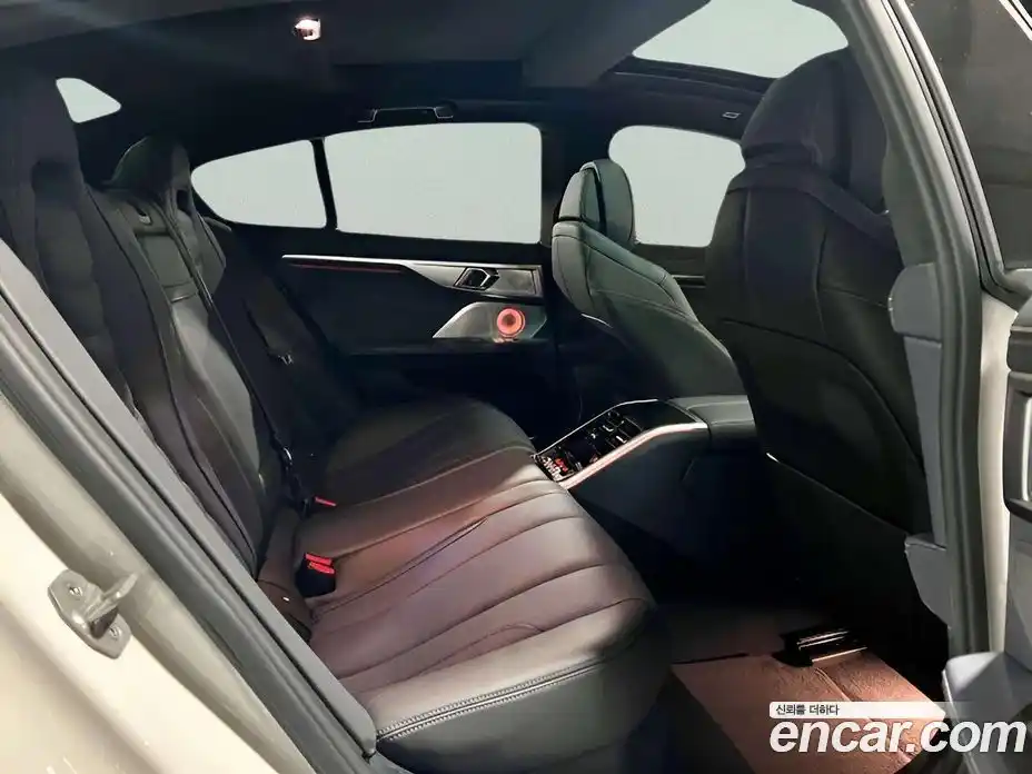 BMW 8-Series 2024 4.4 Автомат в Москве № 362164, фото 14