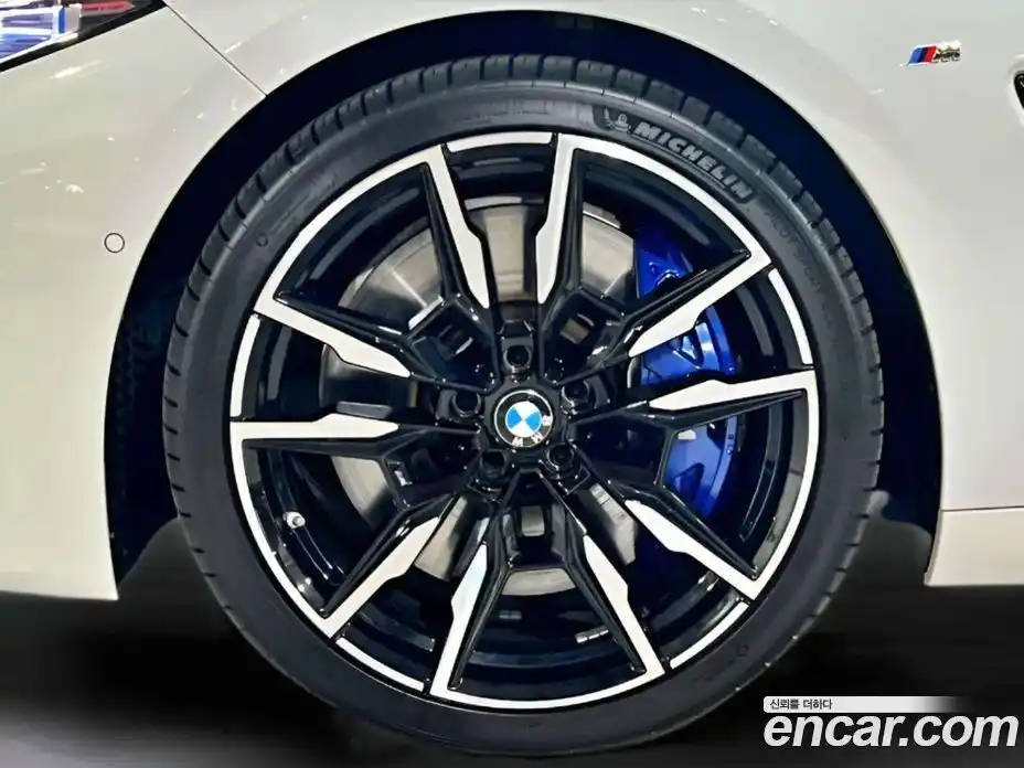 BMW 8-Series 2024 4.4 Автомат в Москве № 362164, фото 5