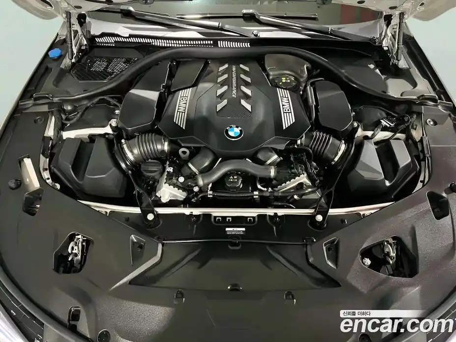 BMW 8-Series 2024 4.4 Автомат в Москве № 362164, фото 6
