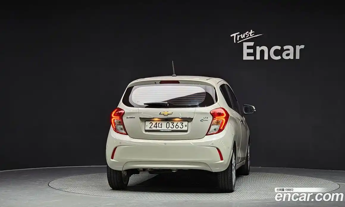 Chevrolet Spark 2017 1.0 Автомат в Москве № 37924, фото 14