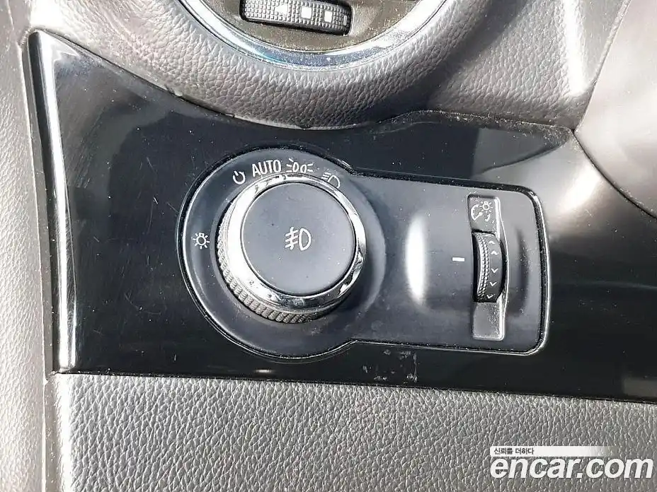 Chevrolet Orlando 2012 2.0 Автомат в Москве № 38587, фото 11