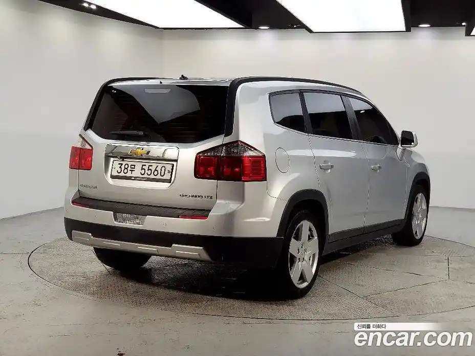 Chevrolet Orlando 2012 2.0 Автомат в Москве № 38587, фото 4