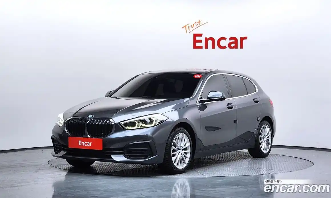 BMW 1-Series 2020 2.0 Автомат в Москве № 386527, фото 1