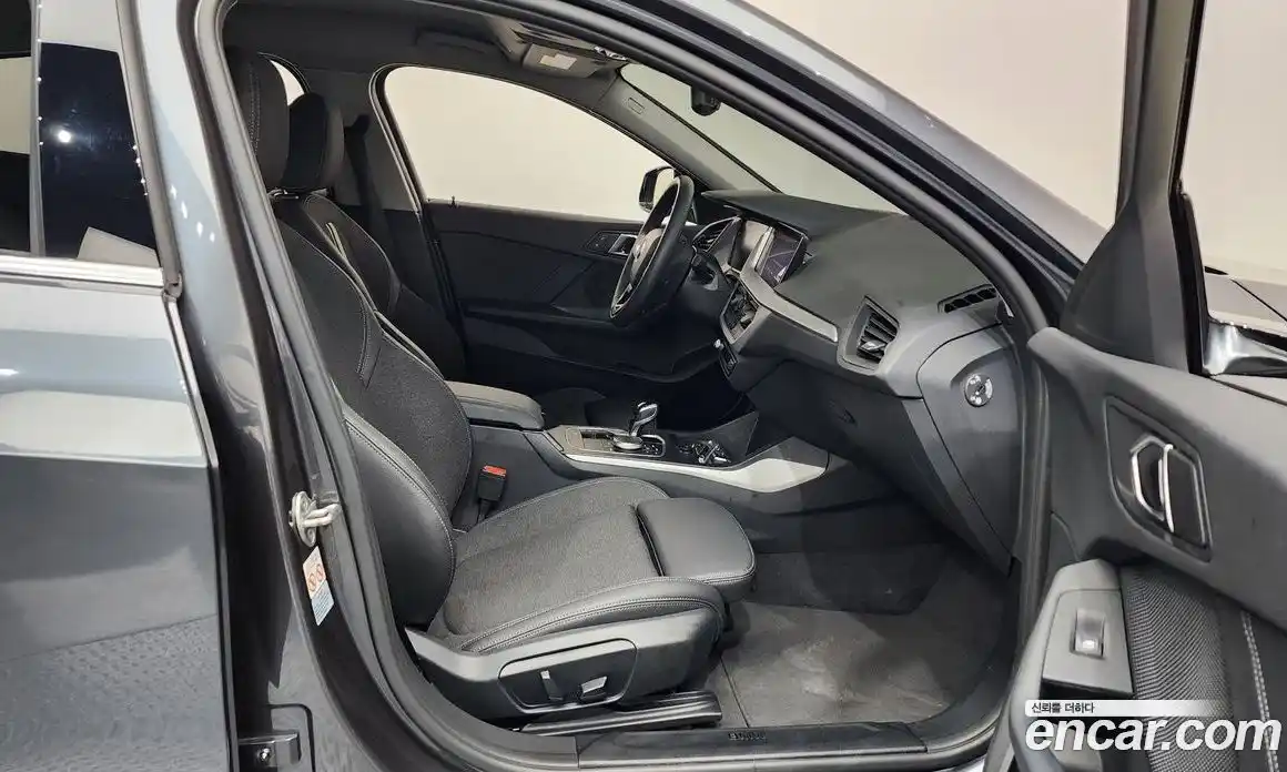 BMW 1-Series 2020 2.0 Автомат в Москве № 386527, фото 11