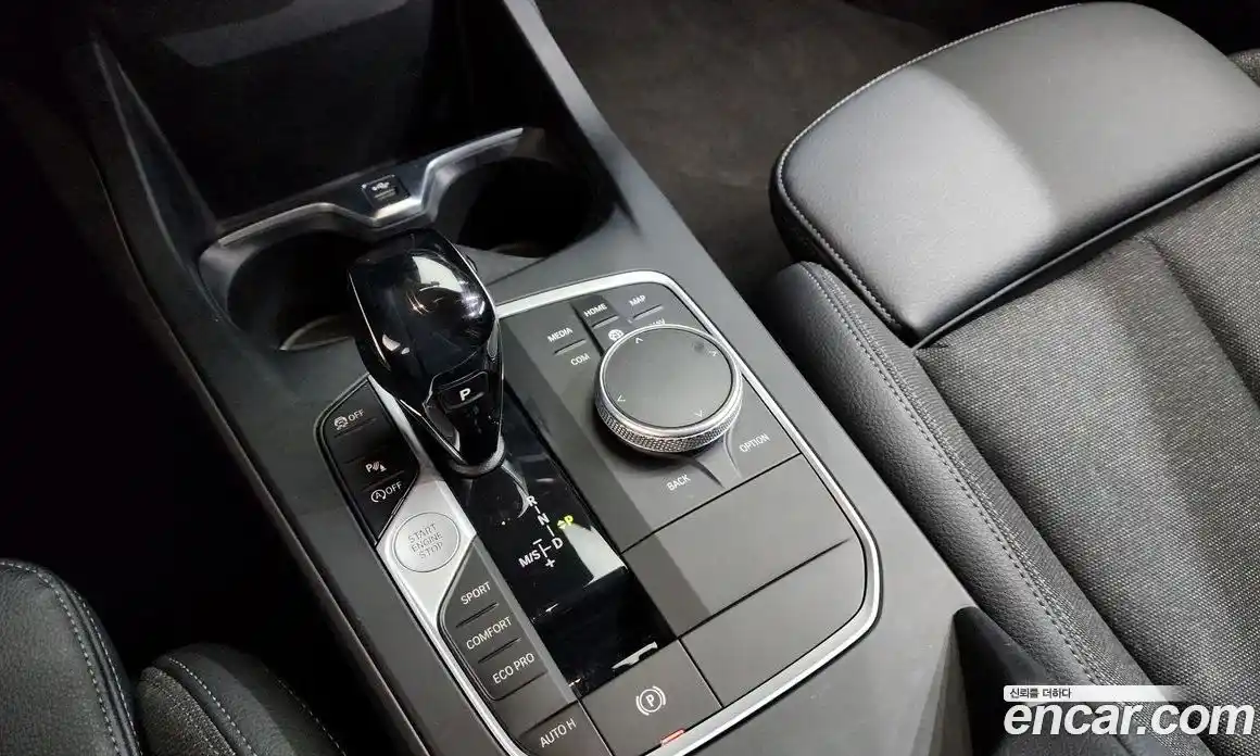 BMW 1-Series 2020 2.0 Автомат в Москве № 386527, фото 9