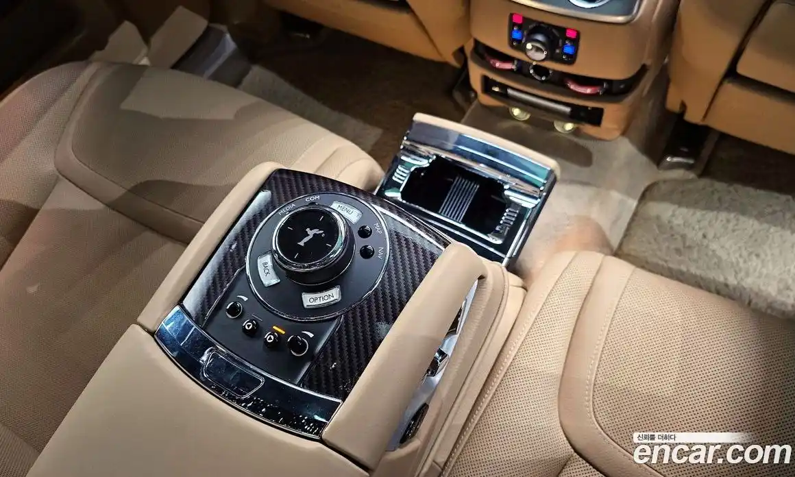 Rolls-Royce Ghost 2019 6.6 Автомат в Москве № 387350, фото 9