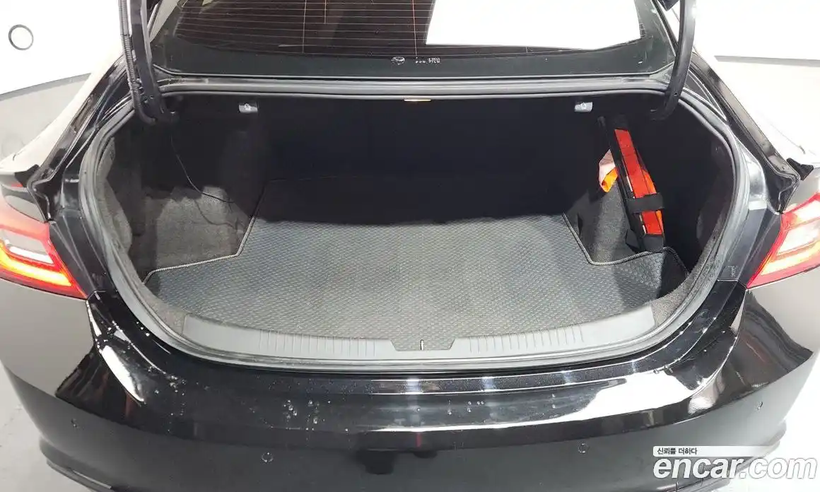 Chevrolet Malibu 2017 2.0 Автомат в Москве № 39529, фото 17