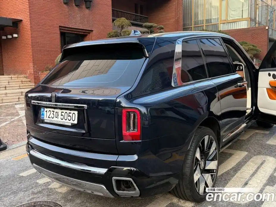 Rolls-Royce Cullinan 2025 6.7 Автомат в Москве № 407262, фото 7