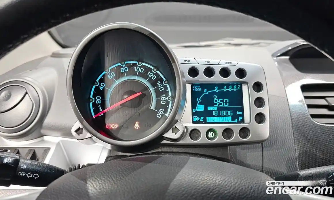 Chevrolet Spark 2012 1.0 Автомат в Москве № 40882, фото 7