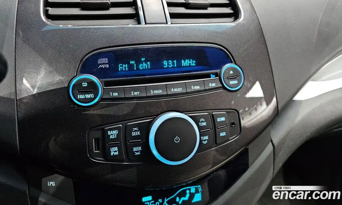 Chevrolet Spark 2012 1.0 Автомат в Москве № 40882, фото 10