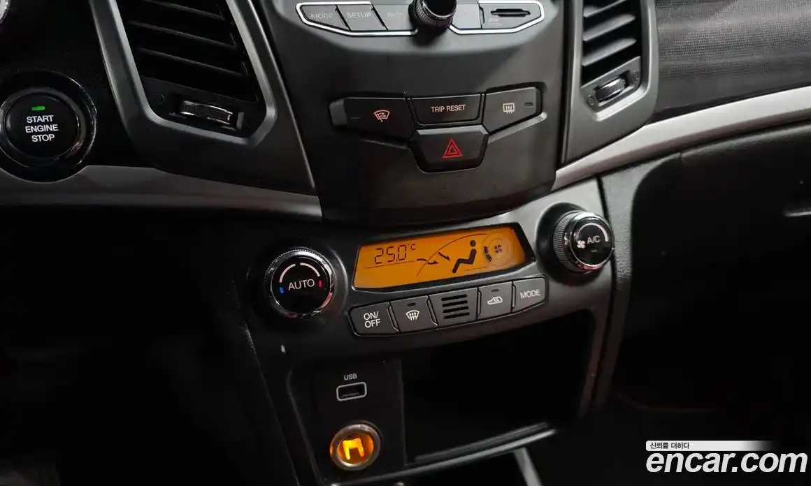 SsangYong Korando 2018 2.2 Автомат в Москве № 410010, фото 15