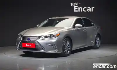 Lexus ES, 2016