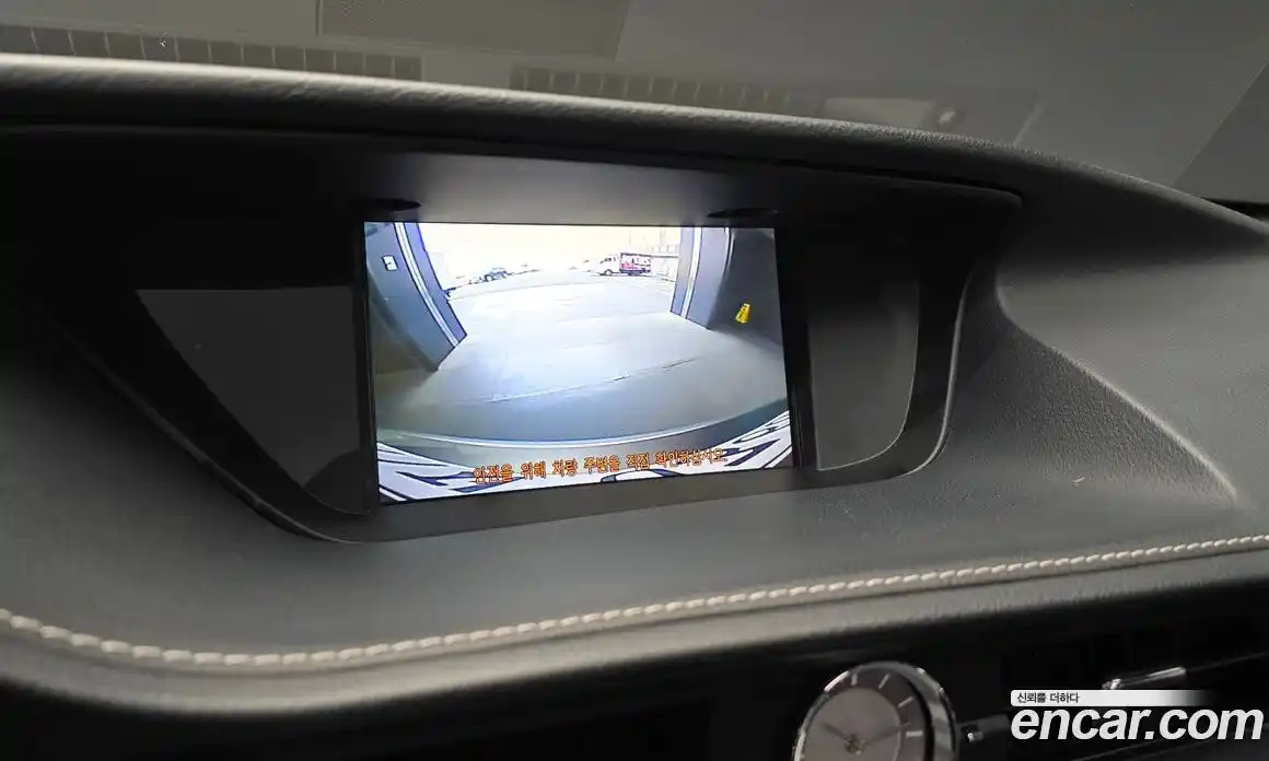 Lexus ES 2016 2.5 Автомат в Москве № 425013, фото 15