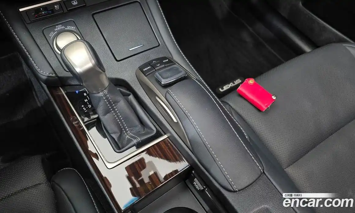 Lexus ES 2016 2.5 Автомат в Москве № 425013, фото 9