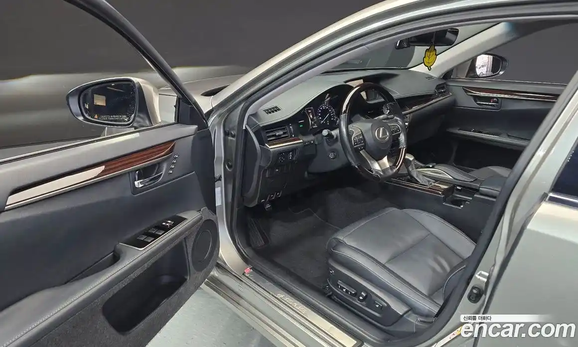 Lexus ES 2016 2.5 Автомат в Москве № 425013, фото 10