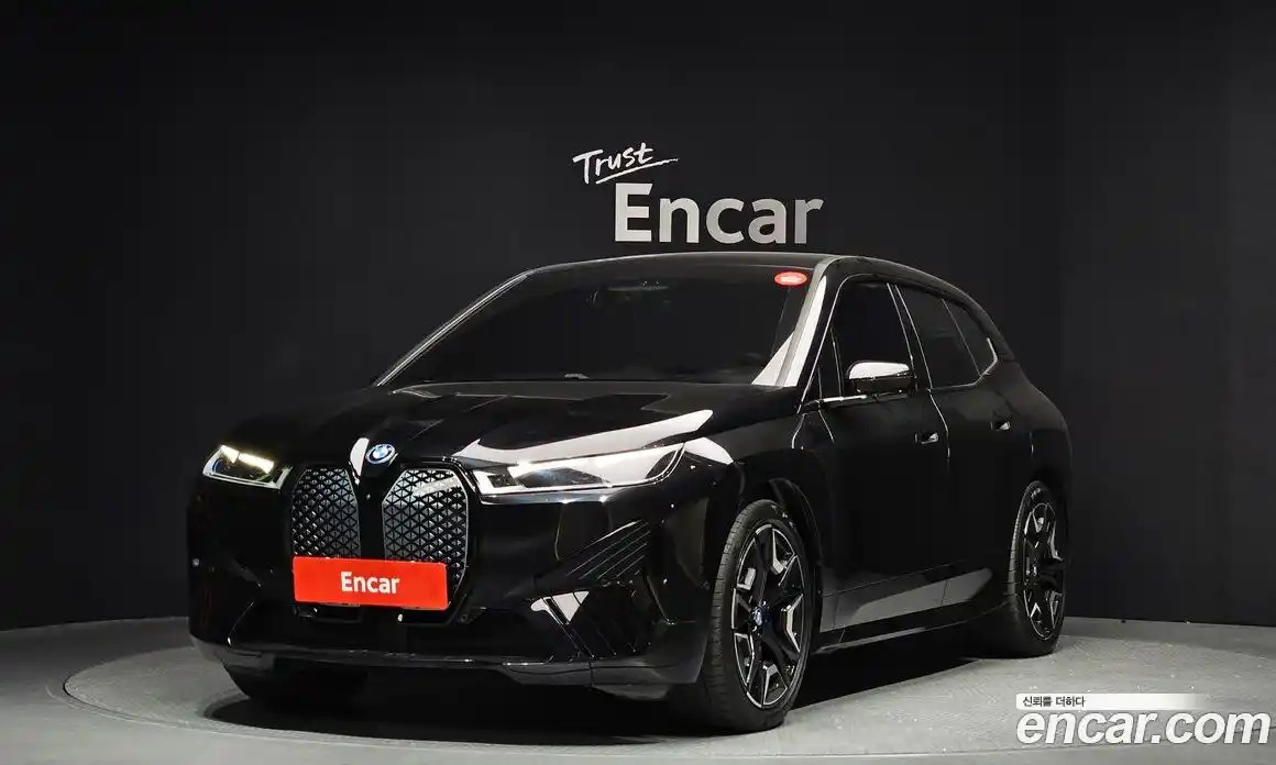 BMW iX 2023 0.3 Автомат в Москве № 425290, фото 1