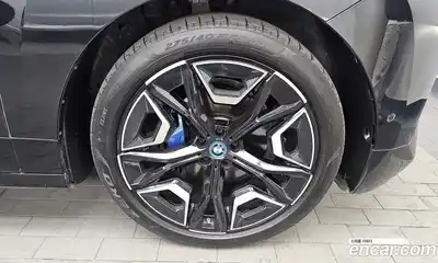 BMW iX 2023 0.3 Автомат в Москве № 425290, миниатюра 5