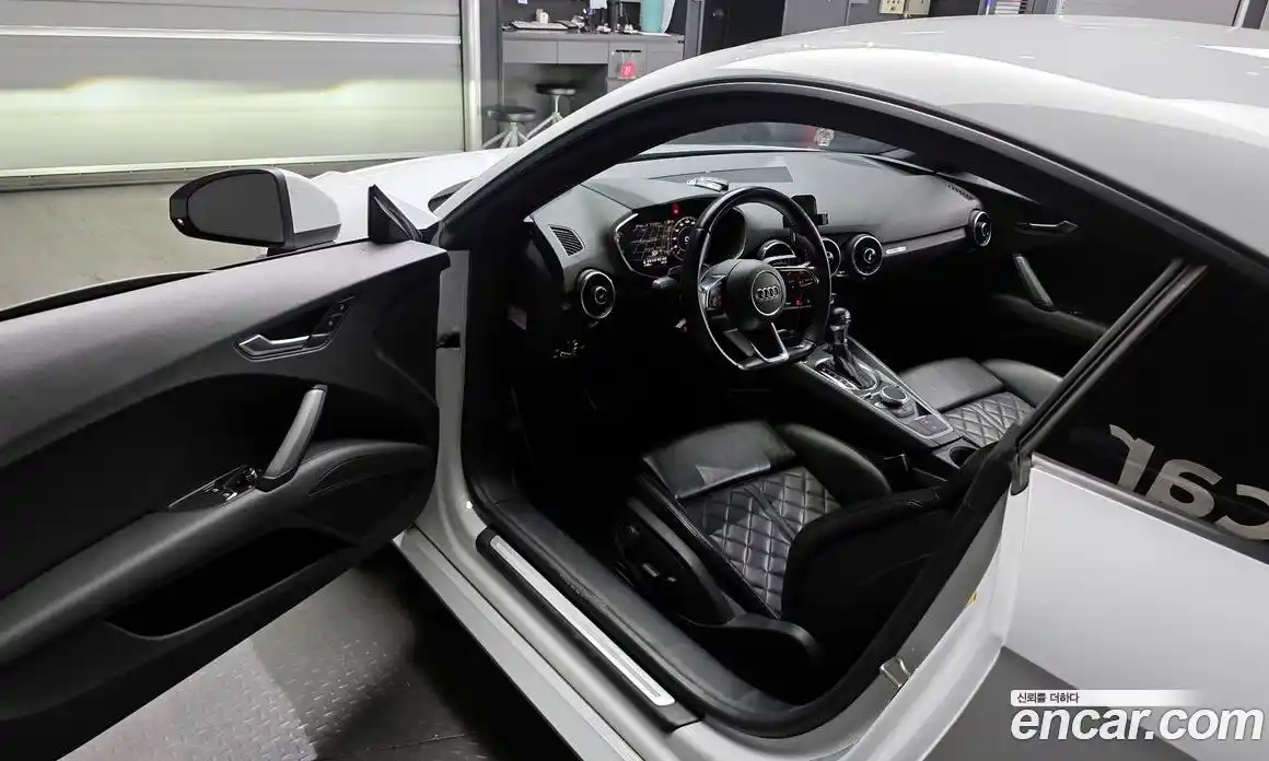 Audi TT 2016 2.0 Автомат в Москве № 429083, фото 10