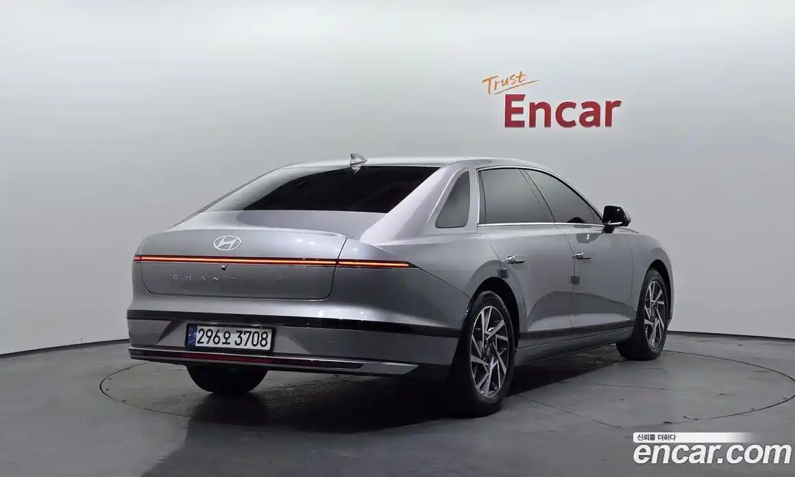 Hyundai Grandeur 2023 1.6 Автомат в Москве № 43045, фото 13