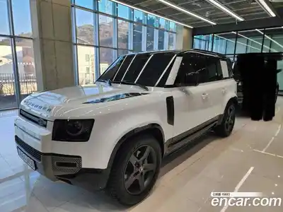 Land Rover Defender, 2025