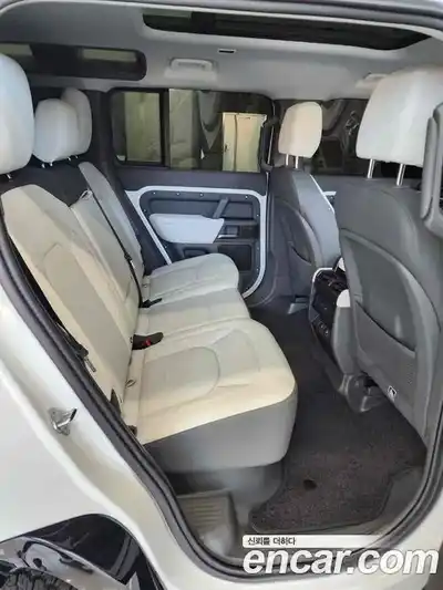 Land Rover Defender 2025 3.0 Автомат в Москве № 431608, миниатюра 8