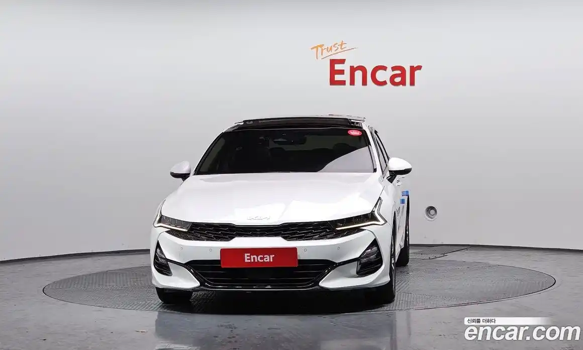 Kia K5 2022 2.0 Автомат в Москве № 452148, фото 3