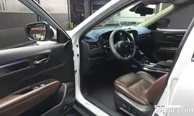 Renault QM6 2017 2.0 Автомат в Москве № 456215, миниатюра 10