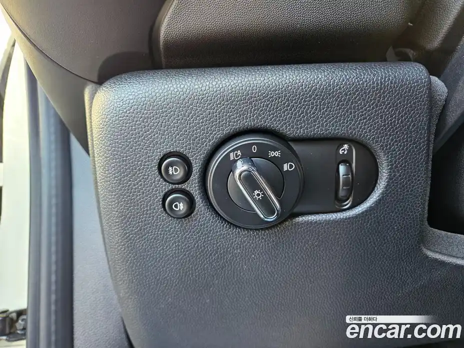 Mini Cooper 2021 1.5 Автомат в Москве № 457250, фото 14