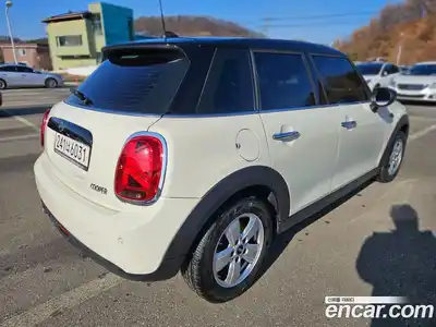 Mini Cooper 2021 1.5 Автомат в Москве № 457250, миниатюра 2