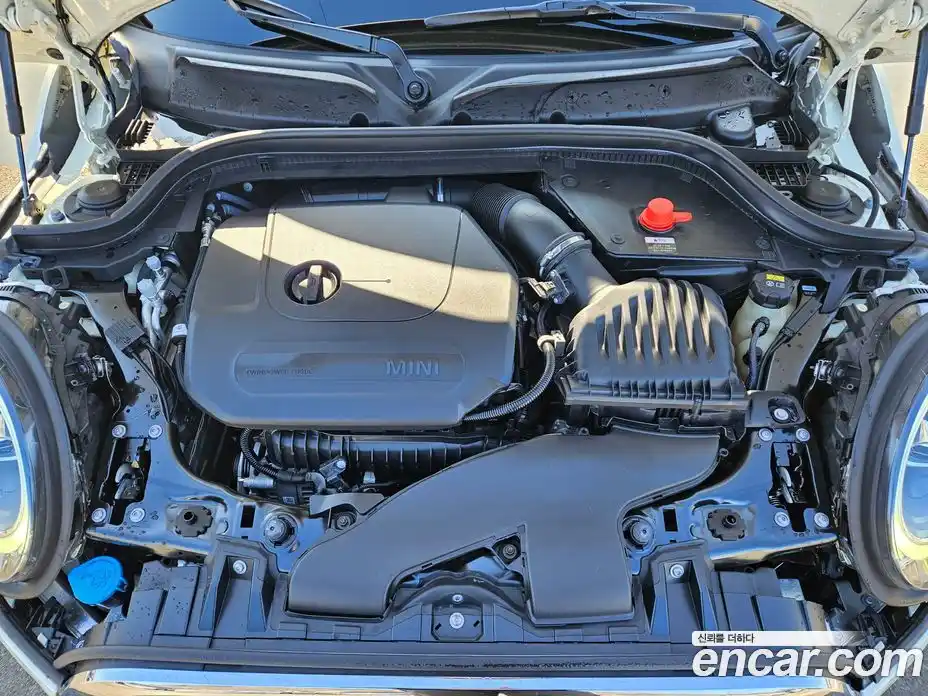 Mini Cooper 2021 1.5 Автомат в Москве № 457250, фото 6