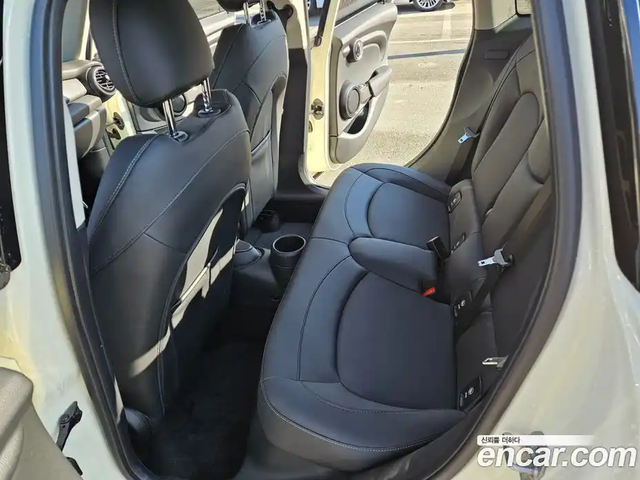 Mini Cooper 2021 1.5 Автомат в Москве № 457250, фото 10