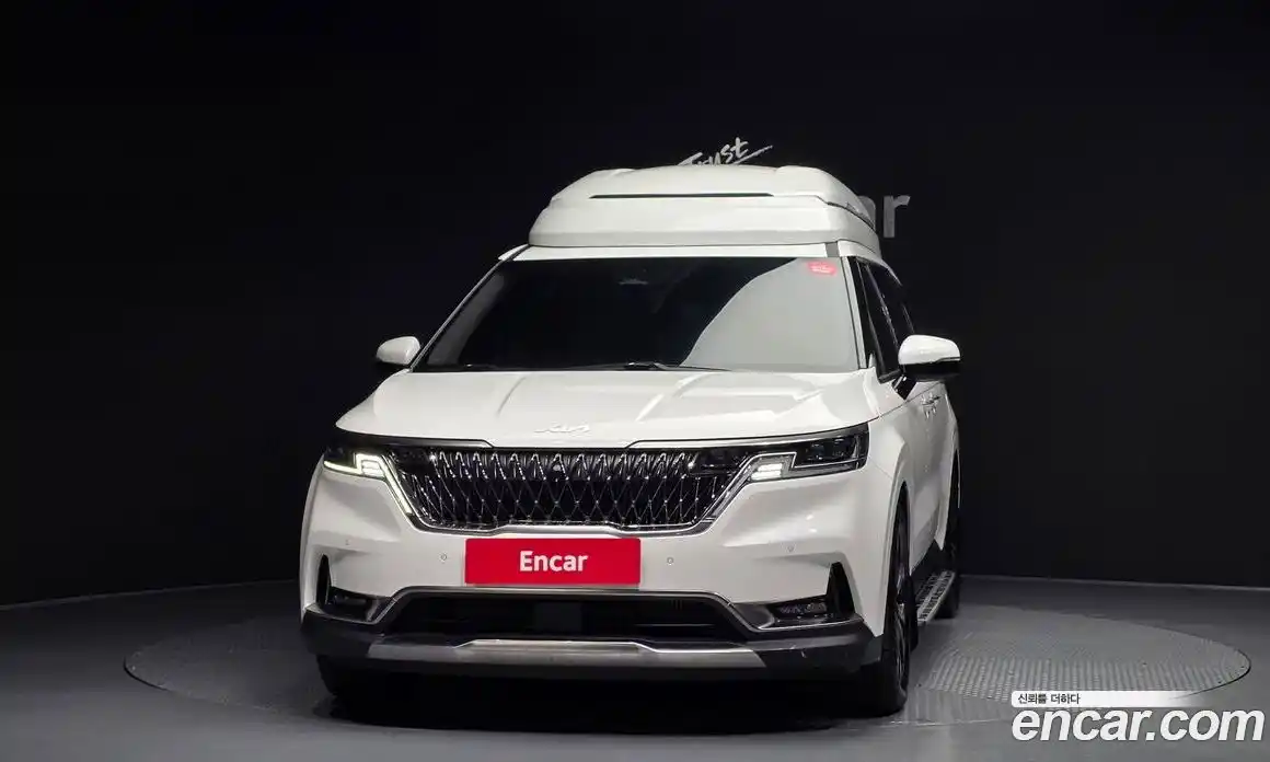 Kia Canival 2023 2.2 Автомат в Москве № 459859, фото 3