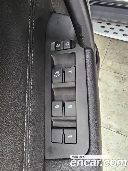 Chevrolet Captiva 2016 2.0 Автомат в Москве № 462179, фото 12