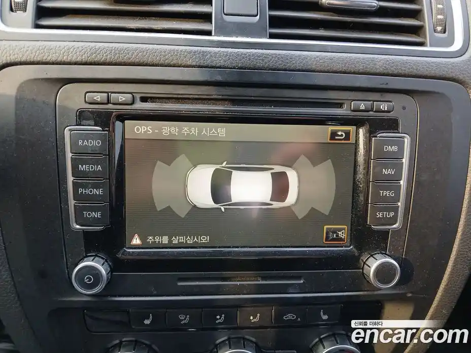 Volkswagen Jetta 2013 2.0 Автомат в Москве № 472543, фото 14