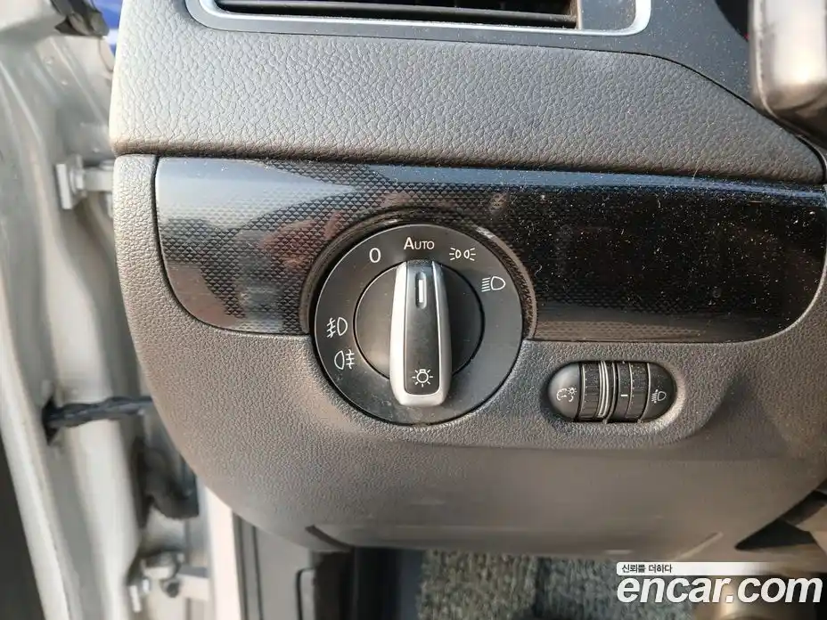 Volkswagen Jetta 2013 2.0 Автомат в Москве № 472543, фото 17