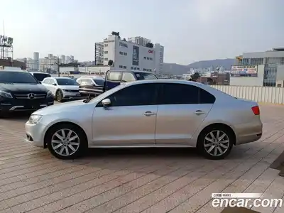 Volkswagen Jetta 2013 2.0 Автомат в Москве № 472543, миниатюра 3
