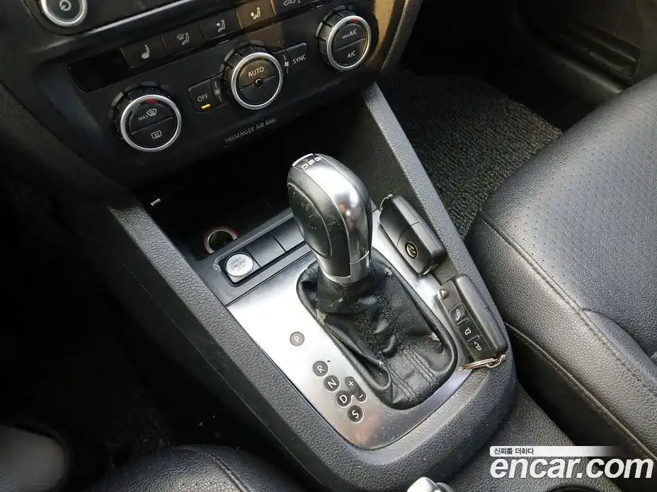 Volkswagen Jetta 2013 2.0 Автомат в Москве № 472543, фото 8