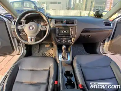 Volkswagen Jetta 2013 2.0 Автомат в Москве № 472543, миниатюра 9