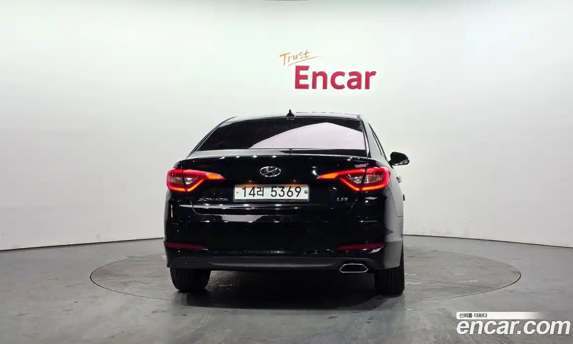 Hyundai Sonata 2017 2.0 Автомат в Москве № 47905, фото 4