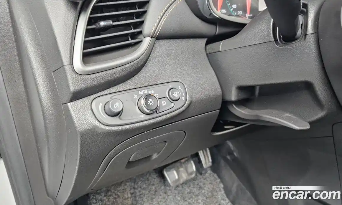 Chevrolet Trax 2020 1.4 Автомат в Москве № 491964, фото 17