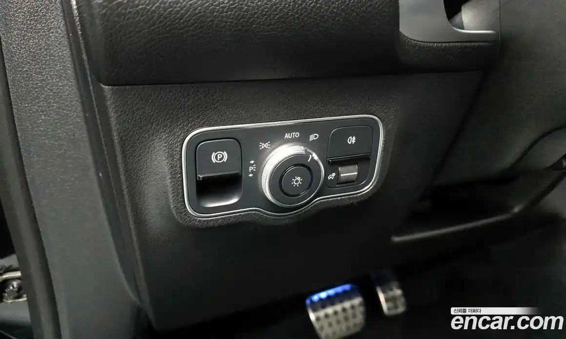 Mercedes-Benz GLB-Class 2023 2.0 Автомат в Москве № 494967, фото 13