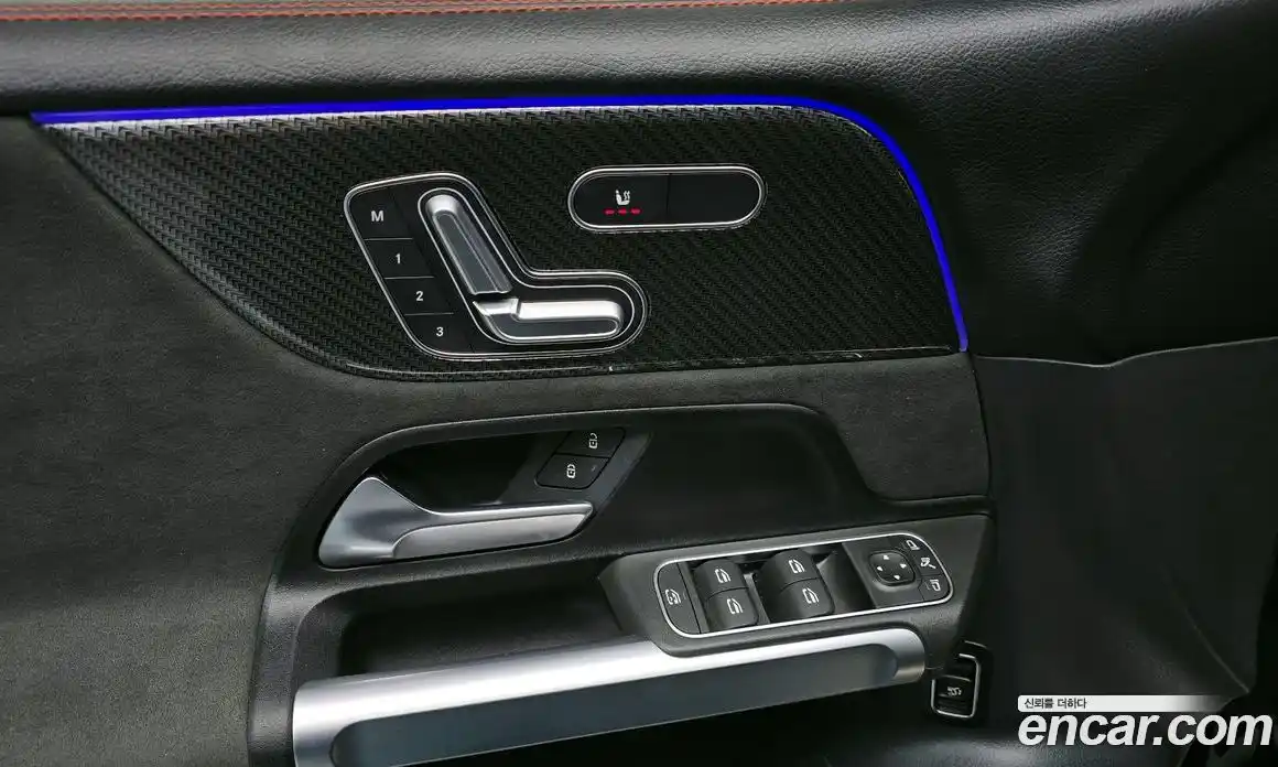 Mercedes-Benz GLB-Class 2023 2.0 Автомат в Москве № 494967, фото 17