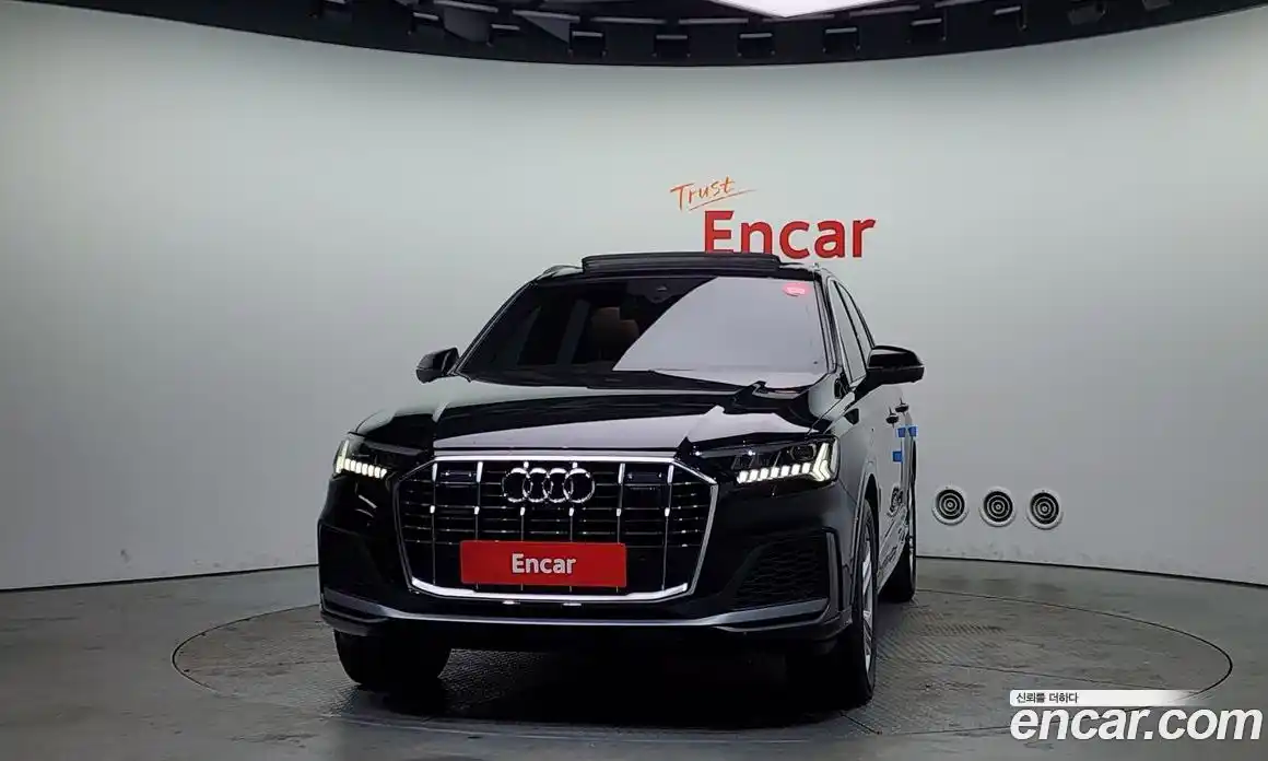 Audi Q7 2021 3.0 Автомат в Москве № 496884, фото 3