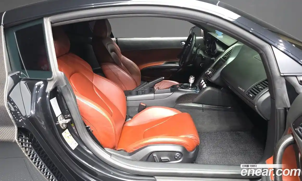 Audi R8 2010 5.2 Автомат в Москве № 496930, фото 11