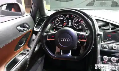 Audi R8 2010 5.2 Автомат в Москве № 496930, миниатюра 12