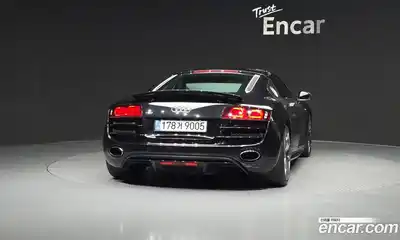Audi R8 2010 5.2 Автомат в Москве № 496930, миниатюра 4