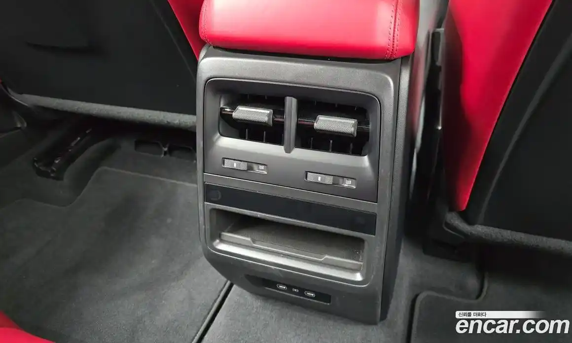 Porsche Macan 2025 0.2 Автомат в Москве № 498057, фото 19