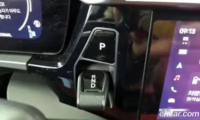 Porsche Macan 2025 0.2 Автомат в Москве № 498057, миниатюра 9